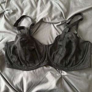 VS Bra